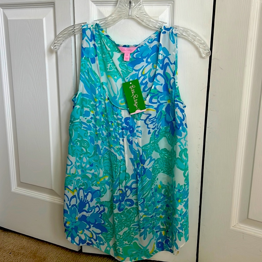 NWT Dahlia Top in “in a pinch” 💙 XS